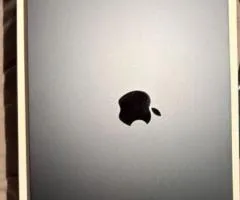 MacBook M4