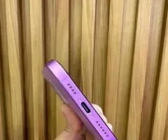 iPhone 16 très bon prix 250
